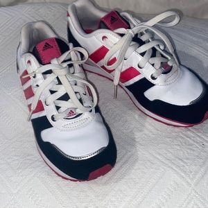 Adidas sneakers 6.5